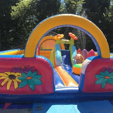 3 Etoiles - Piscine - Eehhec *