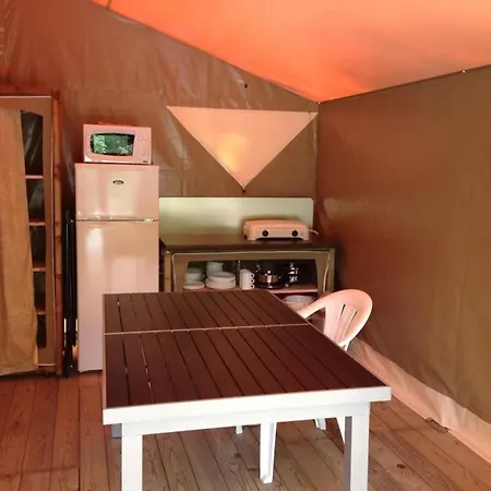3 Etoiles - Piscine - Eehhec Campingplatz Landry