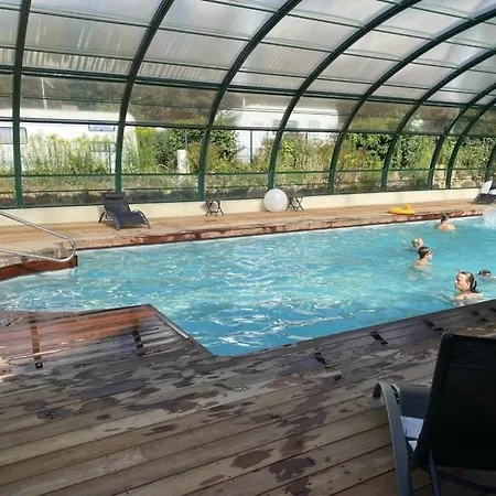 3 Etoiles - Piscine - Eehhec